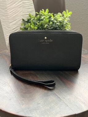 Kate Spade Black Large Continental Zip Around Wallet